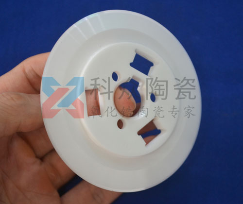 陶瓷刀具的優(yōu)缺點有哪些，我們應(yīng)注意什么？（